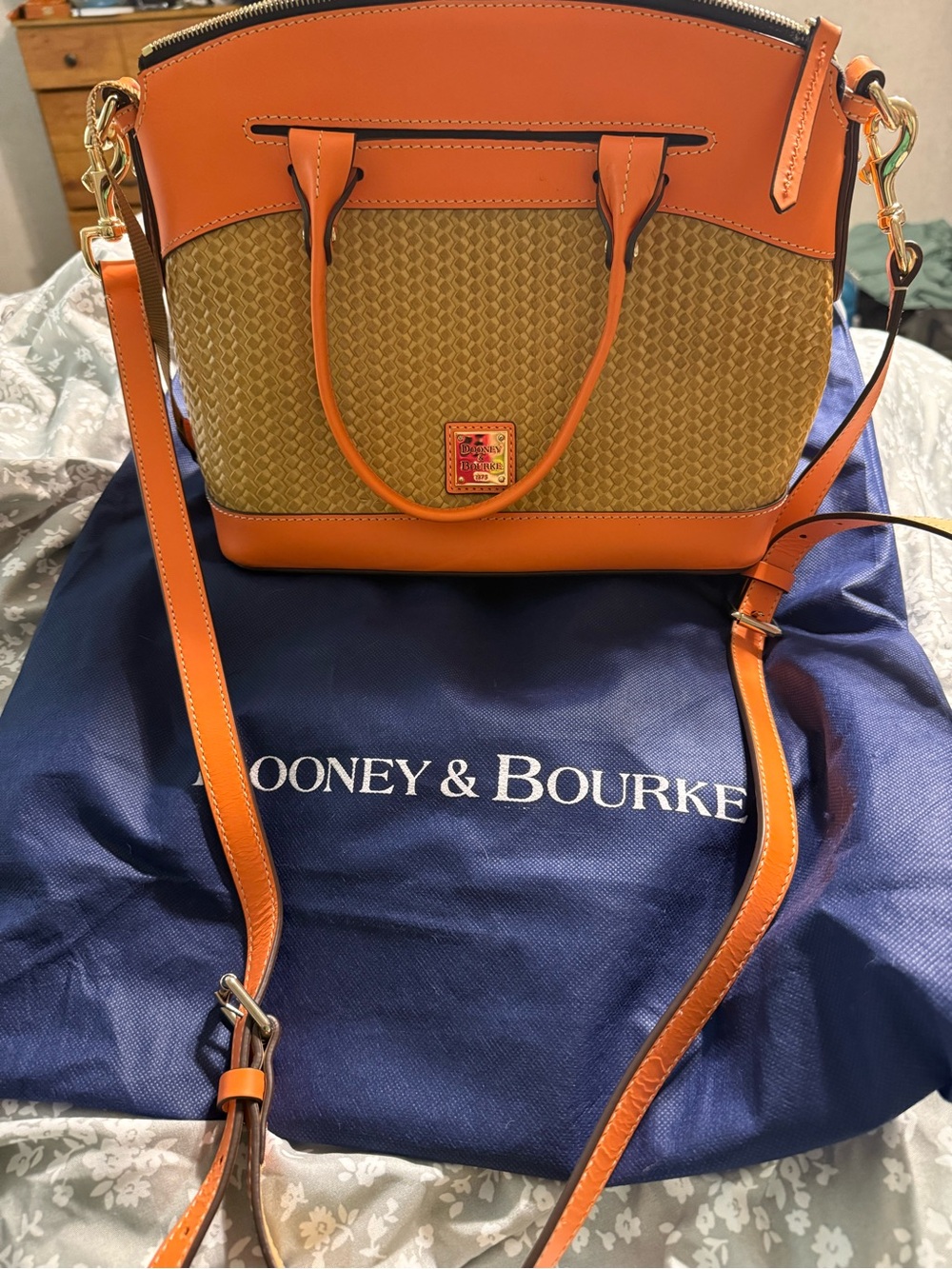 Dooney & Bourke